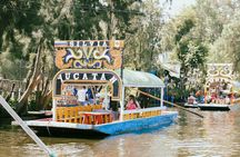 Tequila, Guacamole & Traditions : A Xochimilco Boat Fiesta!