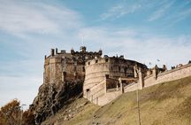 Edinburgh in a Day Tour with VIP Early Access to Edinburgh Castle