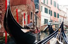 Welcome to Venice Group Tour St. Mark's Basilica & Gondola Ride