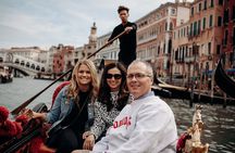 Welcome to Venice Group Tour St. Mark's Basilica & Gondola Ride