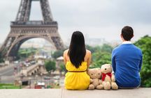 Eiffel Tower Small Group Tour with Second Floor Reserved Access
