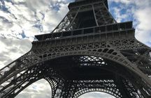 Eiffel Tower Small Group Tour with Second Floor Reserved Access