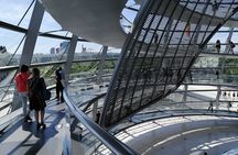 Express Tour Government District plus Visit Reichstag with Dome