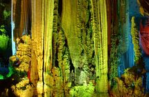 Guilin to Yangshuo Day Tour Li River Cruise and Reed Flute Cave