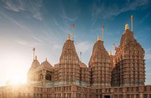From Dubai Private BAPS Hindu Temple And Sheikh Zayed Mosque Tour