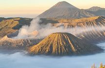Mount Bromo Sunrise Shared Guided Tour from Surabaya 
