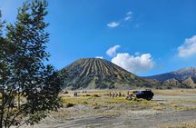Malang : Private Sunrise Tour to Bromo with Crater Exploration