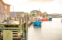 Peggy's Cove, Lunenburg and Titanic Cemetery Full Day Tour