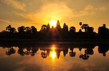 Private Sunrise Angkor Wat Tour with pickup from your hotel