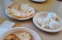 E-bike tour Martina Franca e Locorotondo and visit a dairy