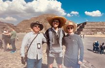 Private Tour: Mexico City to Pyramids/Basilica of Guadalupe.
