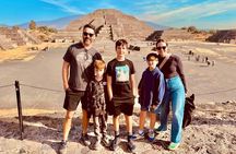 Private Tour: Mexico City to Pyramids/Basilica of Guadalupe.