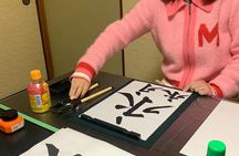 Kyoto: Japanese Calligraphy Class in 150 years old townhouse