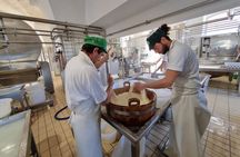 E-bike Tour of Locorotondo & Martina Franca with Dairy Visit