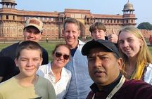 Agra: Taj Mahal with Mausoleum Skip the Line tickets & guide