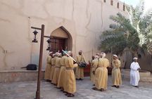 Muscat: Nizwa Market & Fort, Jabel Akhdar Full-Day Tour + Lunch 
