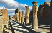 Pompeii Small-Group Tour with Expert Archaeologist