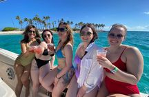 Private 32-Foot Boat Adventure: Snorkel, Sip & Fishing