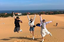 Unforgettable Mui Ne Sand Dunes Jeep Tour with Local Guide