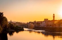 Florence Night Bike Tour with Wine and Aperitivo Picnic included