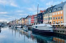 Small group walking tour with coffee, cake & culture