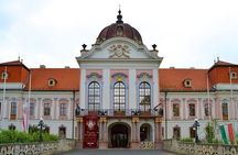 Sisi Palace Tour with Hungarian Horse Show and Lunch