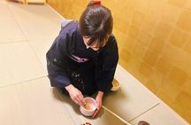 Tea Ceremony and Calligraphy Experiences in Osaka