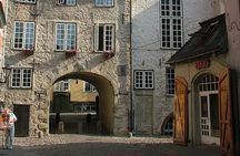 Riga Walking Tour: Explore Top Sights & Hidden Gems