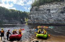 Rafting and kayaking on the Jacques Cartier River