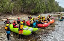 Rafting and kayaking on the Jacques Cartier River