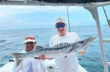 Private Fishing Tour in the Bay of Isla women 