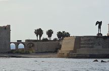 Private boat tour of the island of Ortigia and the sea caves