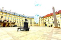Skip the Line: Prague Castle Ticket and Introductory Overview