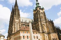 Skip the Line: Prague Castle Ticket and Introductory Overview