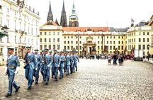 Skip the Line: Prague Castle Ticket and Introductory Overview