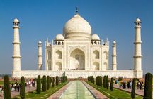Guided Private Day Tour to Taj Mahal Agra