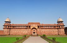 Guided Private Day Tour to Taj Mahal Agra