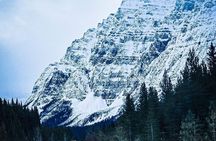 Calgary to Louise, Moraine, Emerald Lake and Johnston Canyon Tour