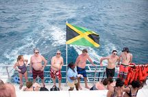 Ocho Rios Catamaran: Sunset Dinner, DJ & Open Bar Party Cruise