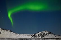 Northern Lights Super Jeep Guided Tour with Hot Drink & Snack