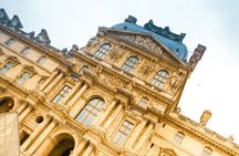Mona Lisa and Treasures: Louvre Museum Experience 6-people Max 