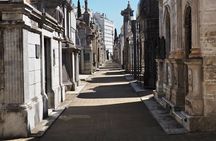 Recoleta Cemetery Trivia Walk and Self-Guided Tour