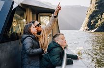 Milford Sound Helicopter and Cruise Tour from Queenstown