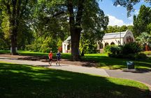East Melbourne Walking Tours