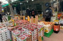 Seoul Street Food Tour at Mangwon Market with a Chef, Na Young