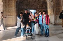 Agra: Taj Mahal Express visits with english speaking guide