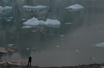 Glacier Hiking and kayaking Tour on Stygge