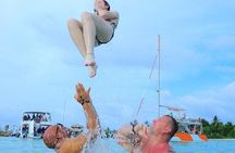 Private Cruise with BBQ - Slide And Open Bar 