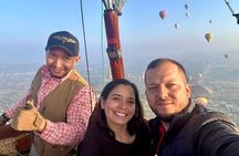 Private Balloon Flight in Teotihuacan with Breakfast in Cavern