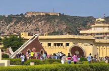 Full Day Private Jaipur Tour with Guide and AC Car